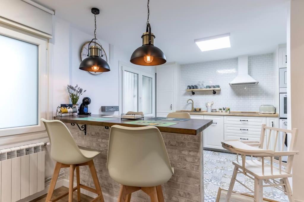 Apt In The Old Town With Cool Terrace!! Private Parking Bilbao Zewnętrze zdjęcie